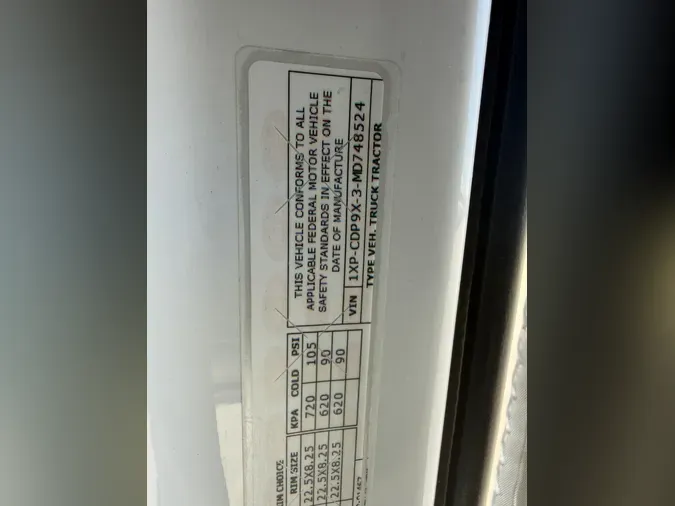 2021 Peterbilt 567