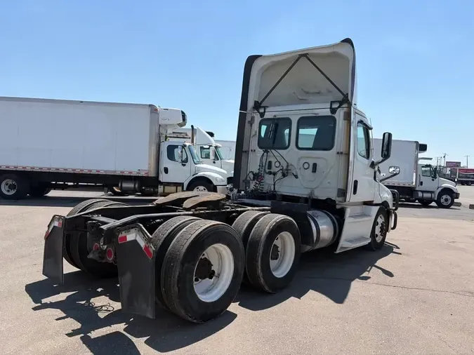 2021 FREIGHTLINER/MERCEDES NEW CASCADIA PX12664db287006092604f89e832c26e4401b8f