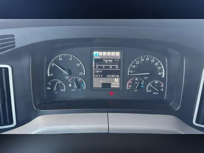 2019 FREIGHTLINER CA126