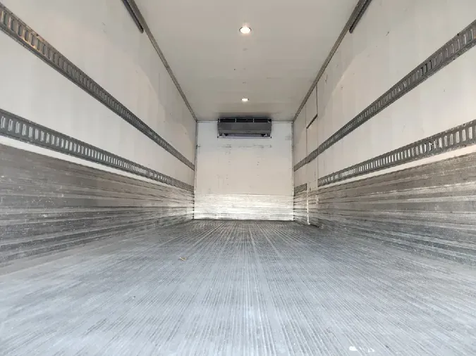 2016 HINO 338 Derated