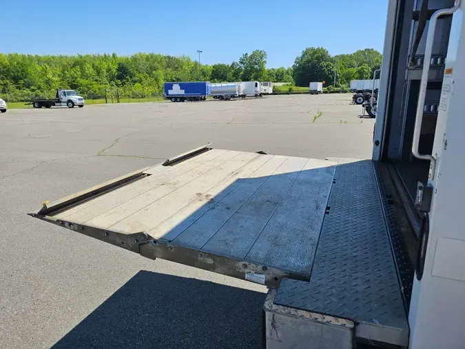 2019 NAVISTAR INTERNATIONAL 4300