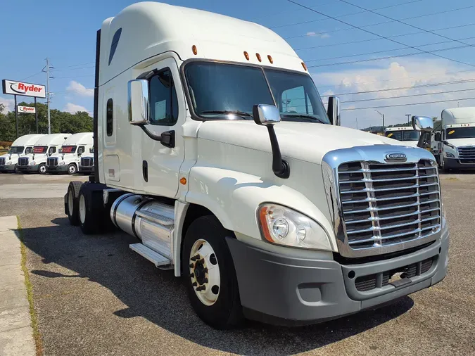 2019 FREIGHTLINER/MERCEDES CASCADIA 125