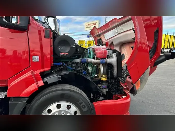 2015 VOLVO VNL300db306fc09817e4279417f9f8500a17d9