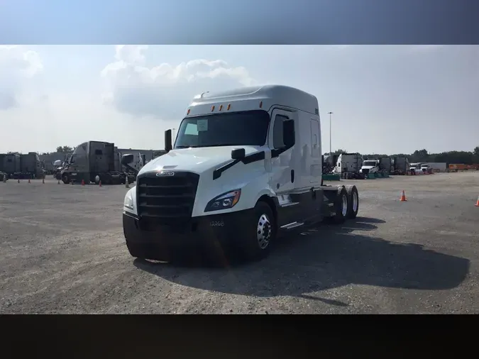 2020 Freightliner Cascadia 126db321518430d1270ef35f81695aa382f