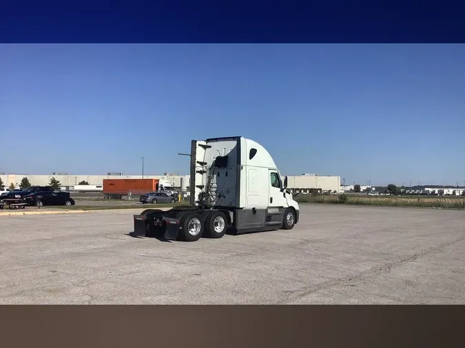 2023 Freightliner Cascadia 126