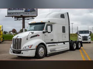 2022 PETERBILT 579