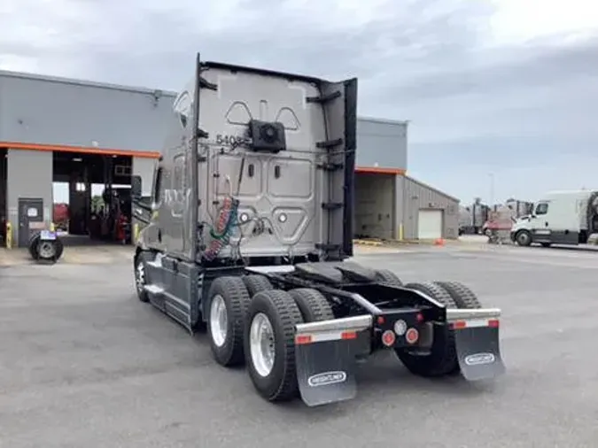 2023 Freightliner Cascadia