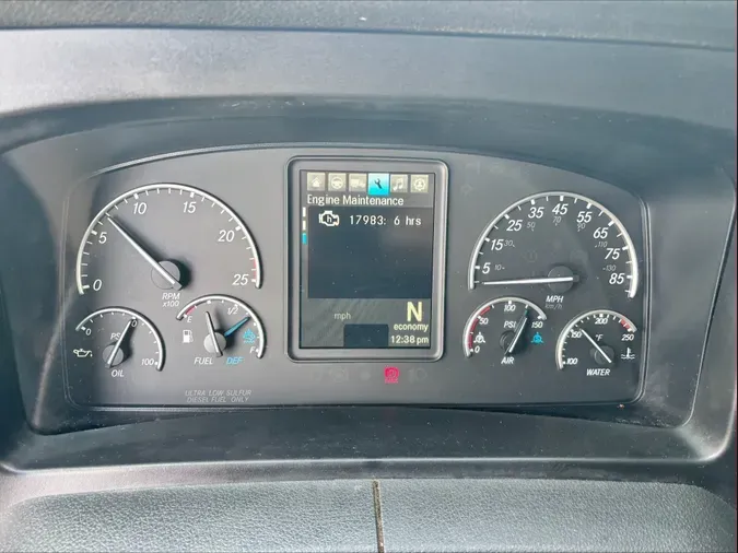 2023 Freightliner Cascadia 126