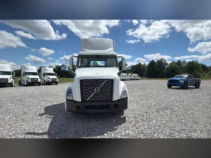 2020 Volvo VNL300