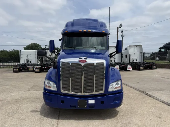 2022 Peterbilt 579db3cc5fef6eab864e4756743484d616b