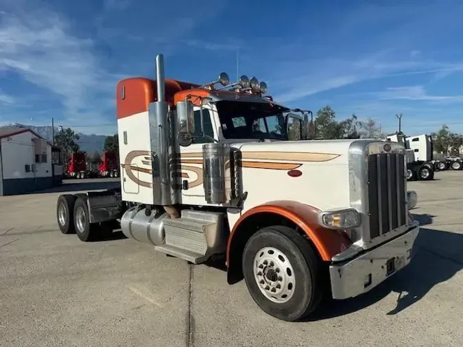 2019 Peterbilt 389