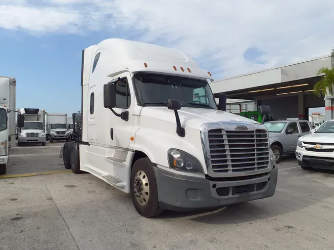 2019 FREIGHTLINER/MERCEDES CASCADIA 125