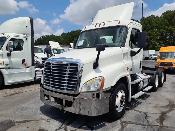 2018 FREIGHTLINER CASCADIA 125