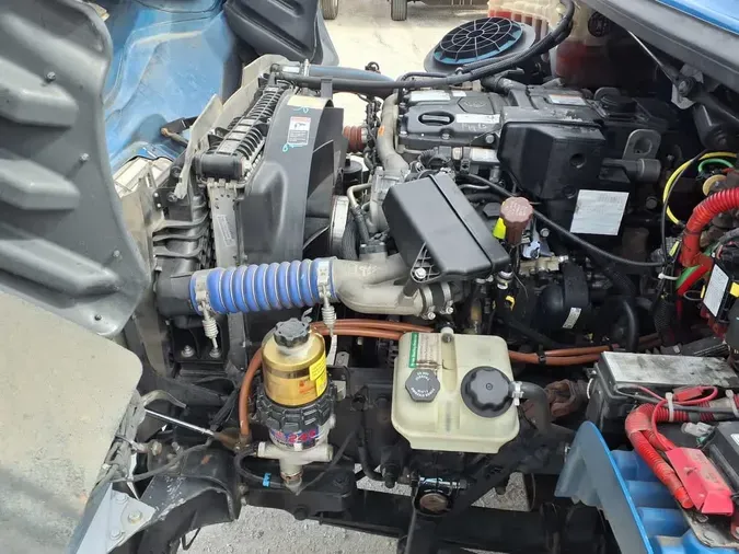 2019 FREIGHTLINER/MERCEDES M2 106db49a65a29b6a29e00cdfe4b82a3a853