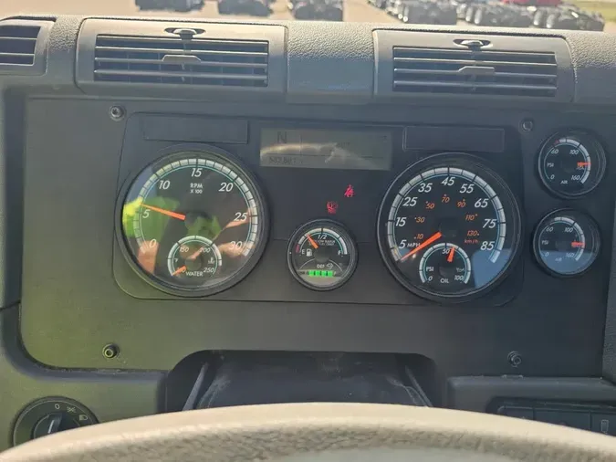 2018 FREIGHTLINER CASCADIA 113