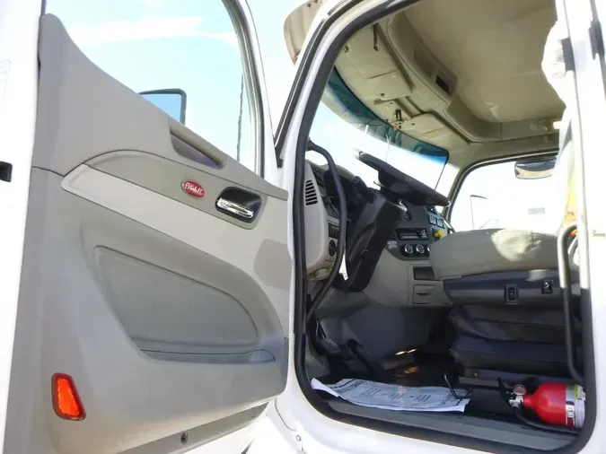 2019 Peterbilt 579db4a8701f57082a531aeb6bbf1cb3cd8