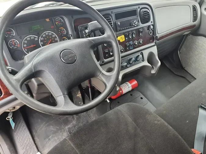 2019 FREIGHTLINER/MERCEDES M2 106