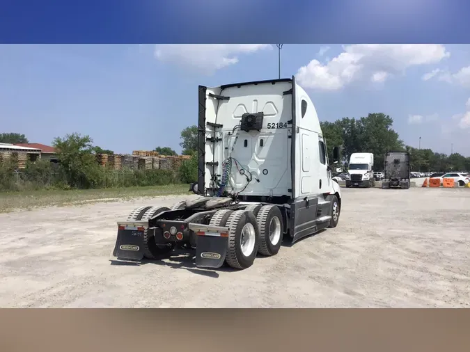 2022 Freightliner Cascadia 126