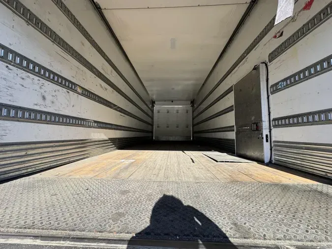 2020 Peterbilt 337