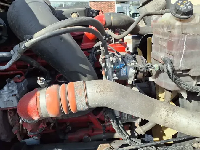 2019 NAVISTAR INTERNATIONAL LT625 DAYCAB T/A