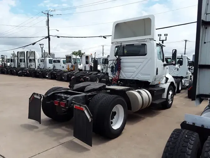 2020 NAVISTAR INTERNATIONAL RH613 DAYCAB S/A