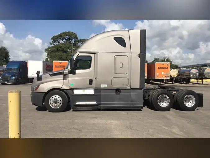 2023 Freightliner Cascadia 126db554973f9cfb0f0c4121797b1254d77
