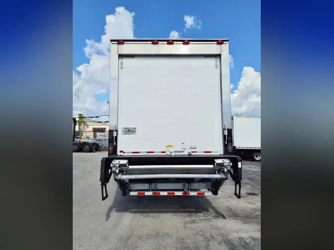 2019 FREIGHTLINER/MERCEDES M2 106