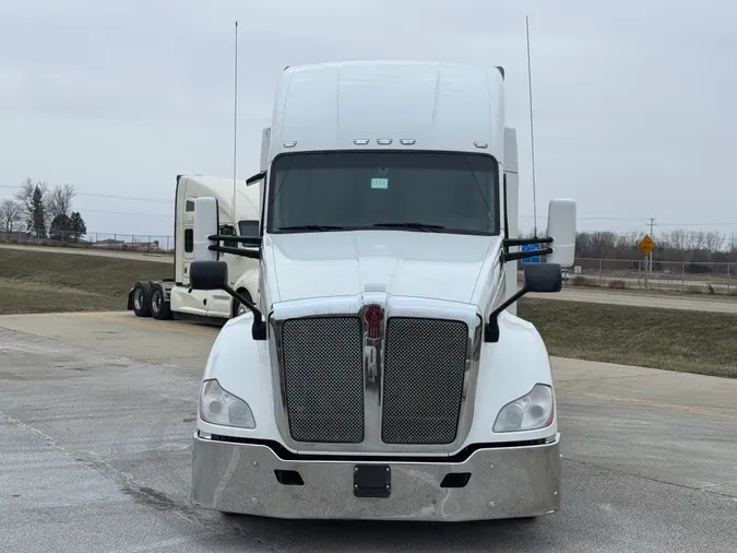 2021 KENWORTH T680