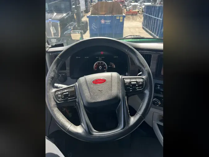 2023 Peterbilt 579