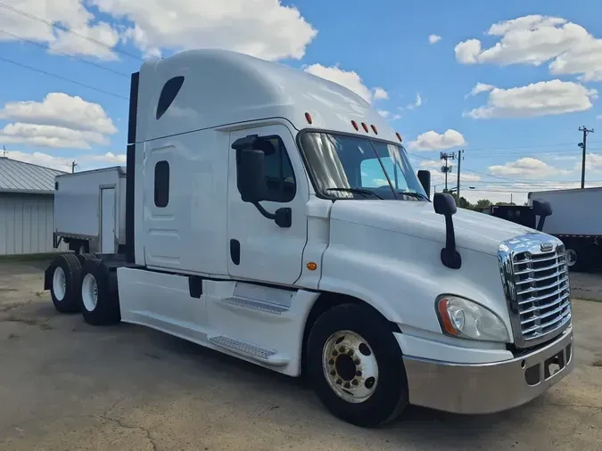 2020 FREIGHTLINER CASCADIA 125