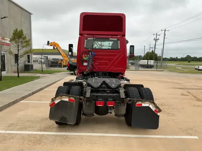2020 NAVISTAR INTERNATIONAL LT625 DAYCAB S/A