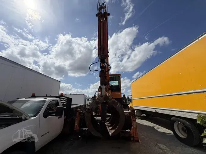 2010 INTERNATIONAL DURASTAR 4300