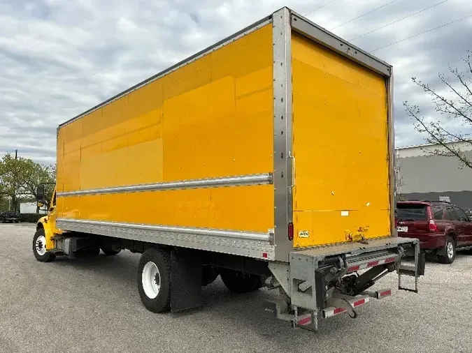 2018 Freightliner M2