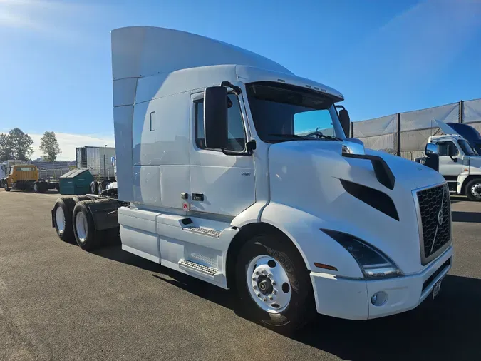 2019 VOLVO VNR64T-640