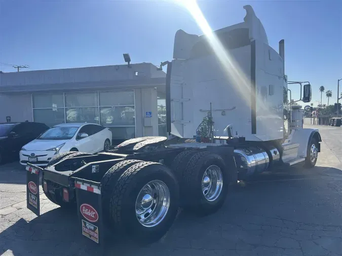 2018 Peterbilt 389