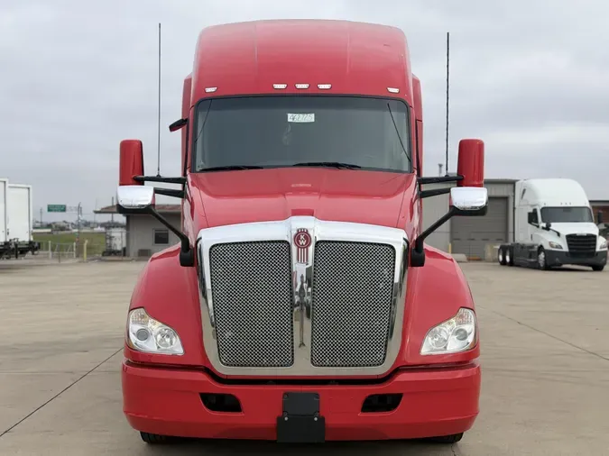 2022 Kenworth T680