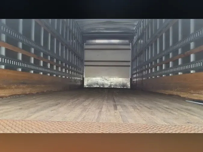 2021 FREIGHTLINER/MERCEDES M2 106