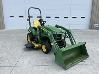 2007 John Deere 2305