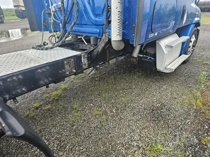 2018 FREIGHTLINER CASCADIA 113