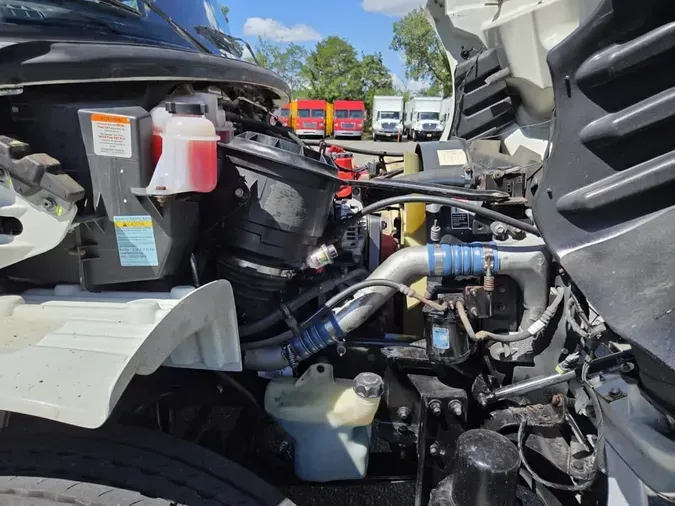 2019 FREIGHTLINER M2 106