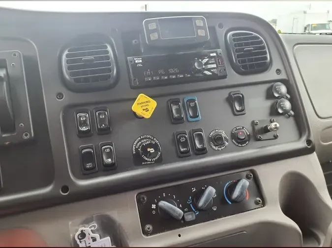 2018 FREIGHTLINER/MERCEDES M2 106db760e2895cceb810980647cd4fb7faf