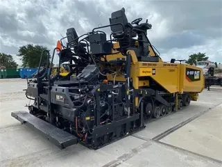 2015 CATERPILLAR AP-1055F