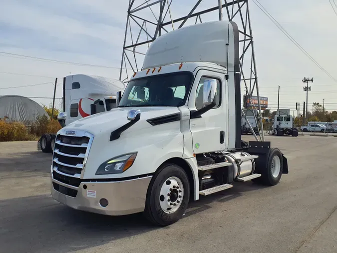 2019 FREIGHTLINER/MERCEDES NEW CASCADIA 126db790b223cc7031bfcdb20c6a1f81cf7