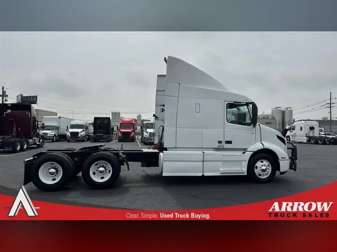 2020 VOLVO VNR640