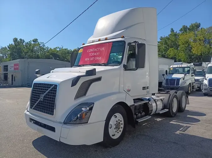 2018 VOLVO VNL64TRACTOR