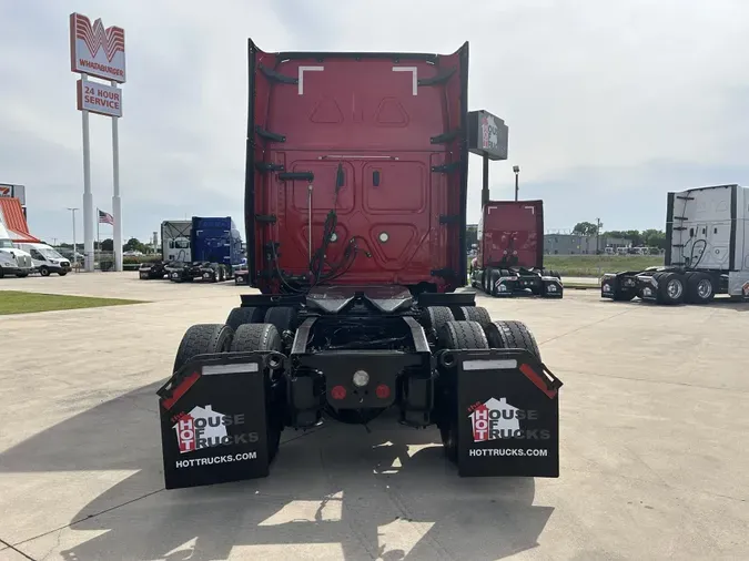 2021 Freightliner Cascadia