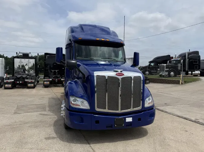 2022 Peterbilt 579db87bd29253528edd2cb742e8044403f