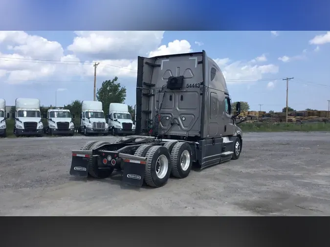2023 Freightliner Cascadia 126