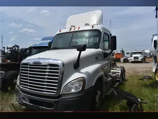 2011 FREIGHTLINER CASCADIA 125