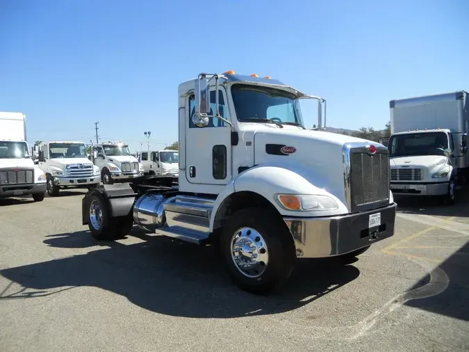 2018 Peterbilt 337